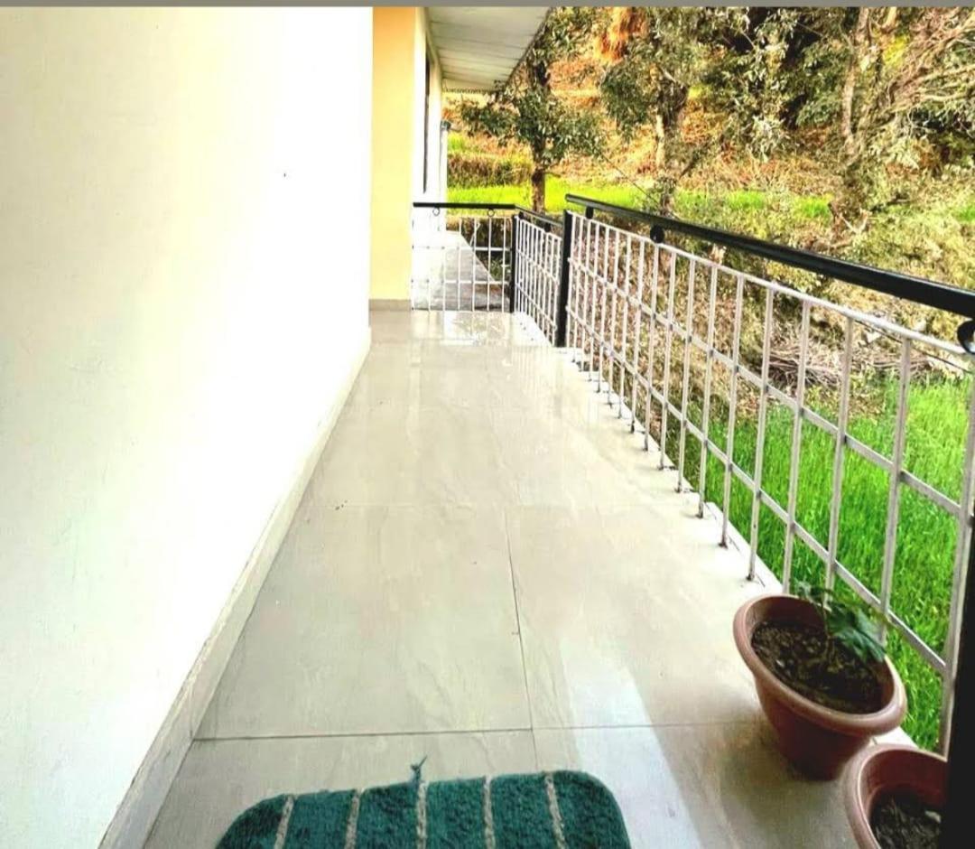 The Lake Cottage By Vrb Hotels Dharamshala Exterior photo