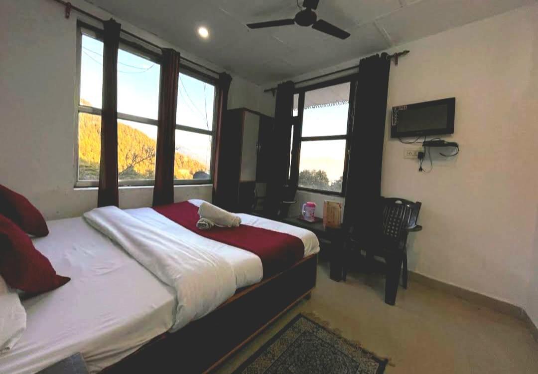 The Lake Cottage By Vrb Hotels Dharamshala Exterior photo