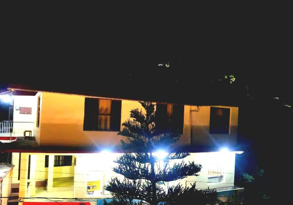 The Lake Cottage By Vrb Hotels Dharamshala Exterior photo